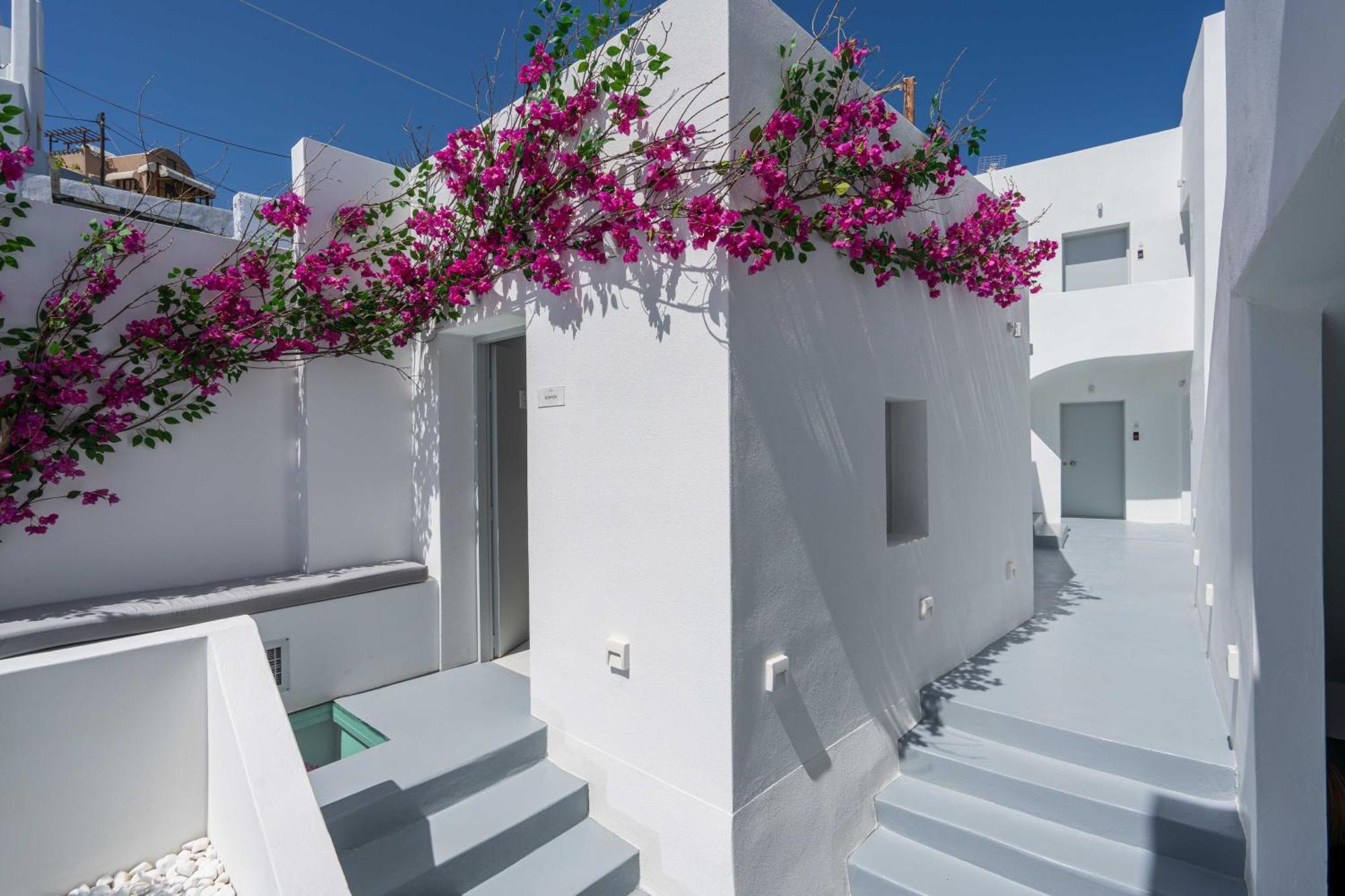 Cycladic Suites & Spa Тира Экстерьер фото