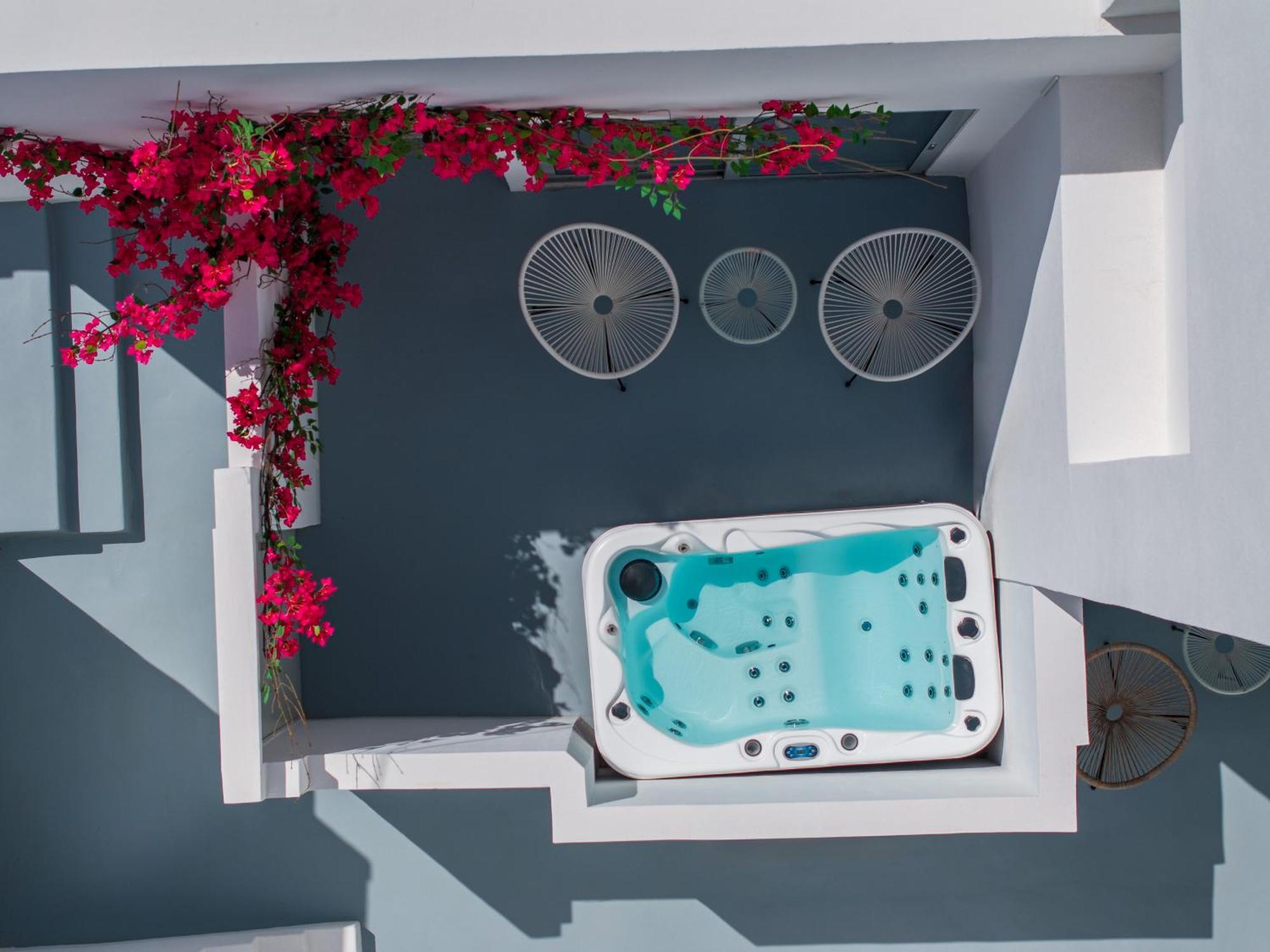 Cycladic Suites & Spa Тира Экстерьер фото